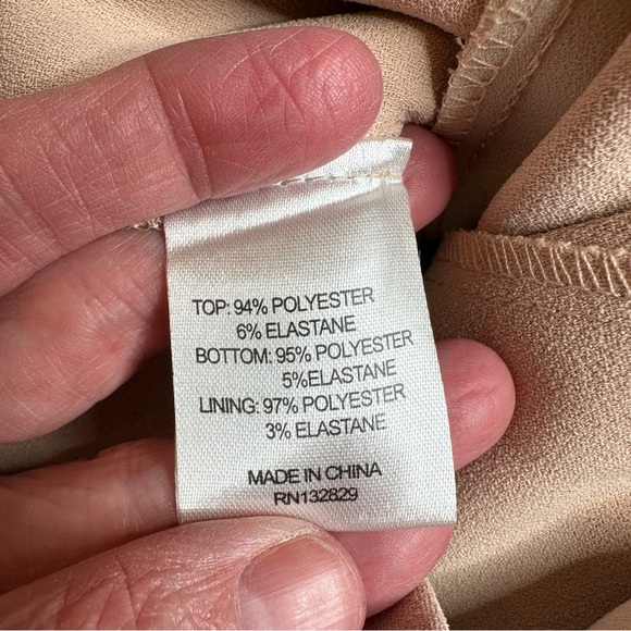 NWT Revolve X Chrissy Teigen Micah Jumpsuit  Neutral Minimalist Size Medium Sexy - Picture 11 of 15